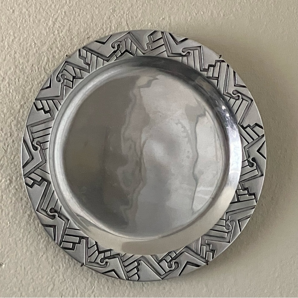 Wilton Armetale Pewter rare 14 1/4" Serving Platter Chop Plate with rim pattern